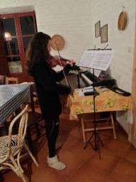 TN_SAM_4908_lei ha voglia di suonare.JPG